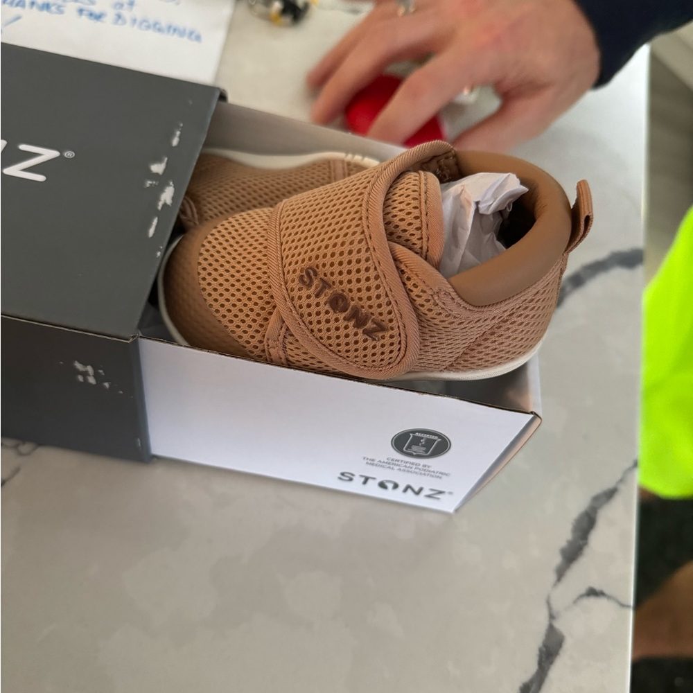Stonz shoes